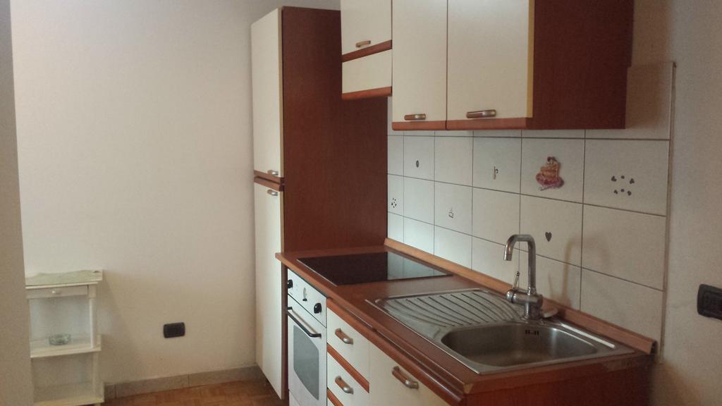 Residenze Glorenza Daire Bolzano Oda fotoğraf