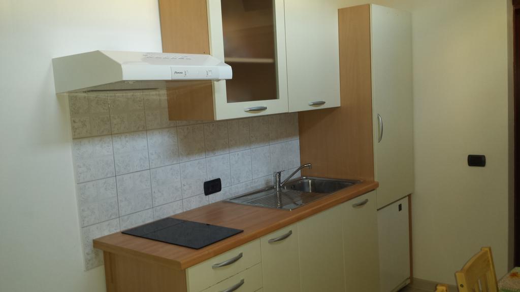 Residenze Glorenza Daire Bolzano Oda fotoğraf